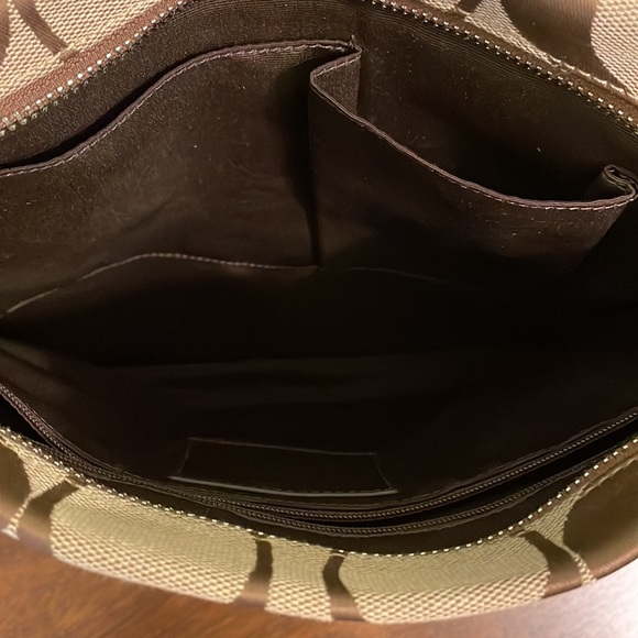 Coach canvas crossbody or shoulder bag excellent condition - Picture 7 of 11